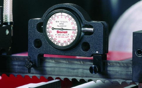 深圳锯切钛合金用双金属带锯条还是硬质合金带锯条？